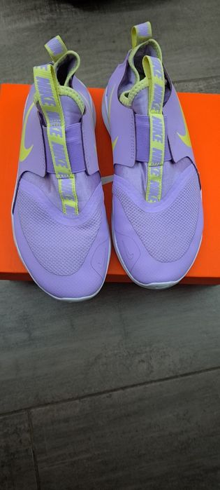 Vând adidasi Nike nr 36