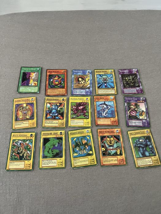 Cărți Yu-Gi-Oh in stare foarte bună