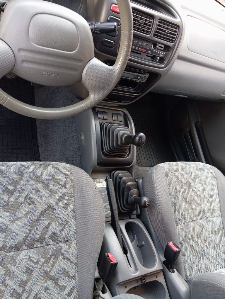 Suzuki grand Vitara Benzina 2.0 Hardtop