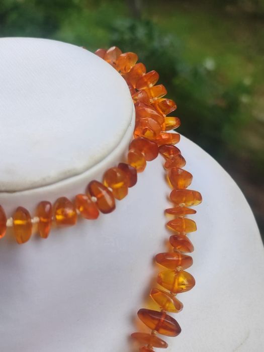 Colier din chihlimbar natural culoare coniac auriu