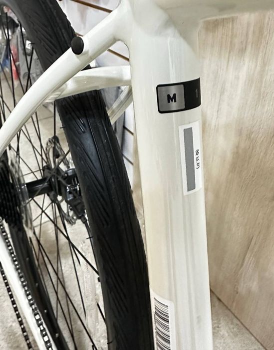 Велосипед GIANT ESCAPE 1 PLUS Новинка 2026!