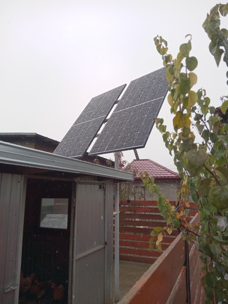Tracker solar cu 2 panouri