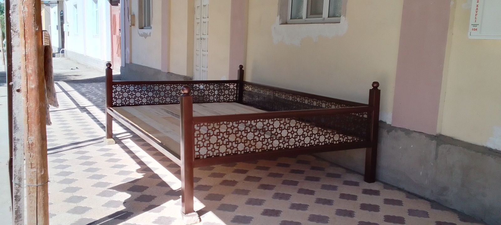 Karovat sotiladi narxi 5 millondan kelishinadi