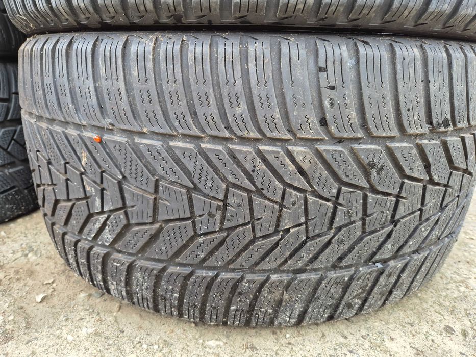 2 Anvelope de IARNA - 275/30/20 - Hankook - Aproape NOI DOT 2022 !
