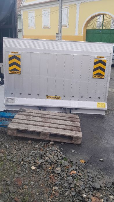 Iveco daily 2021 km verificabily se poate pune și lift hidraulic