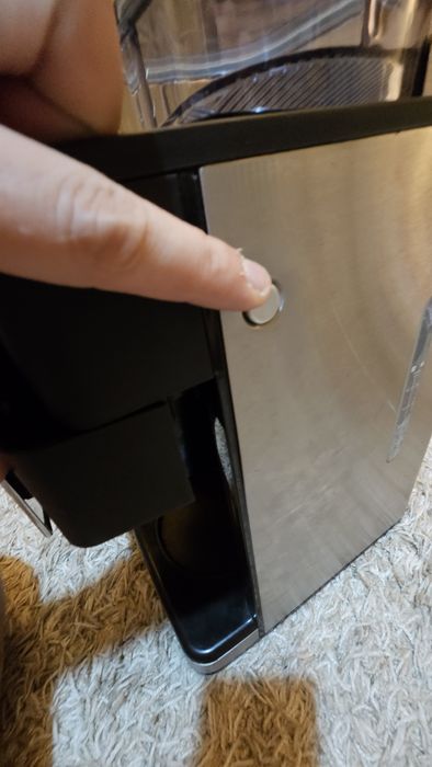 Russell Hobbs Platinum Mill & Brew - Ediție Limitată