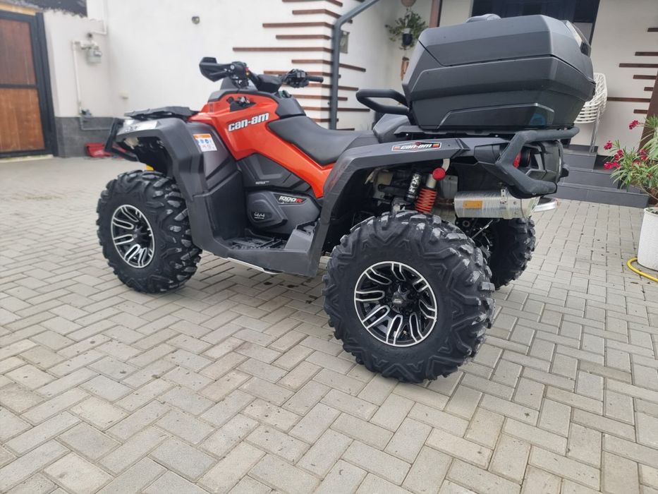 bombardier can am outlander xtp 1000R