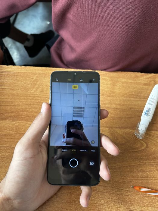 Realme.    C3