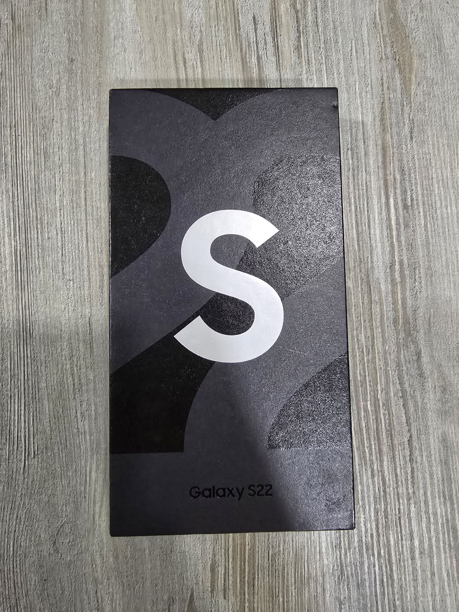 Продаю телефон Samsung Galaxy S22