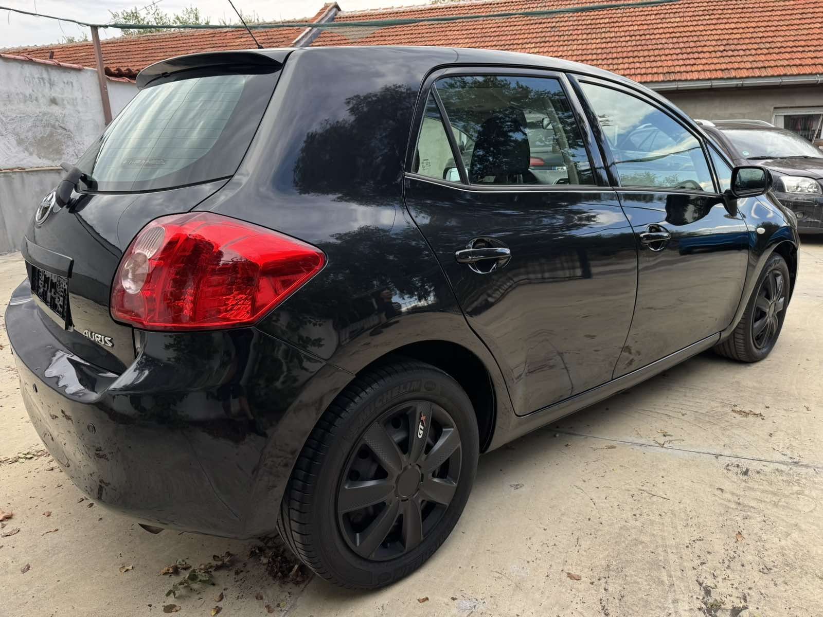 Toyota Auris 1.6 VVT-I