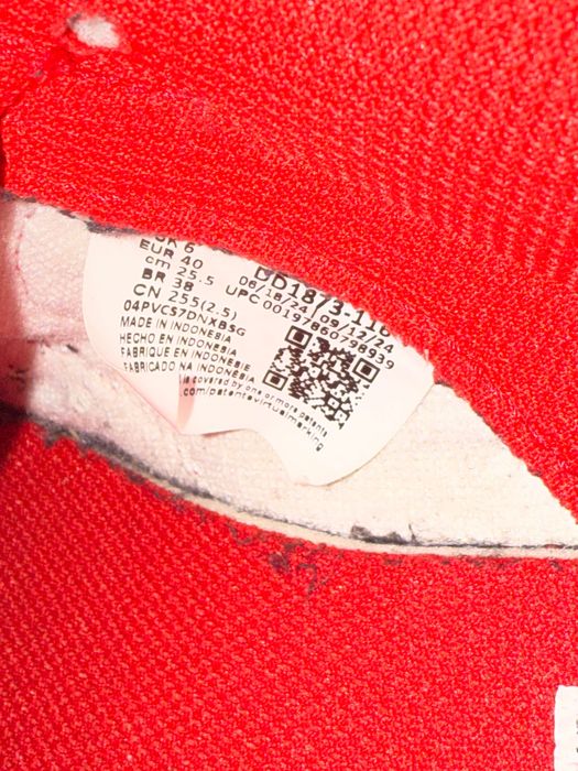 Vând Nike Dunk low red