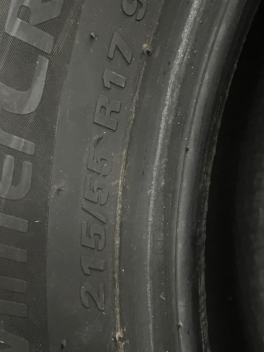 Продаю зимнию шипованную резину производство корея  KUMHO