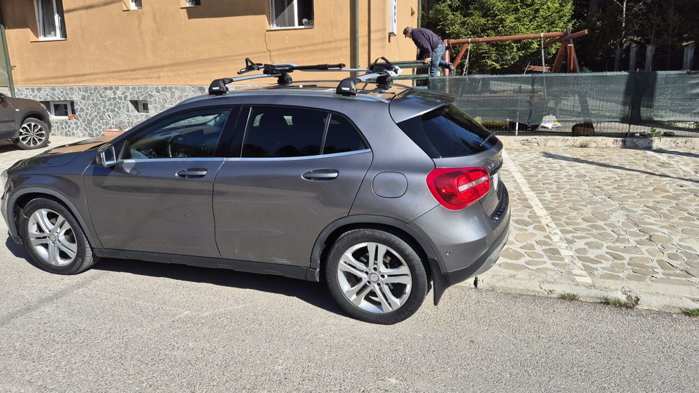 Mercedes GLA 220 4MATIC