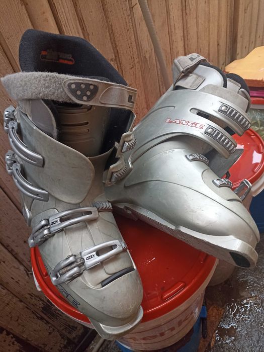 Clăpari pentru schiuri