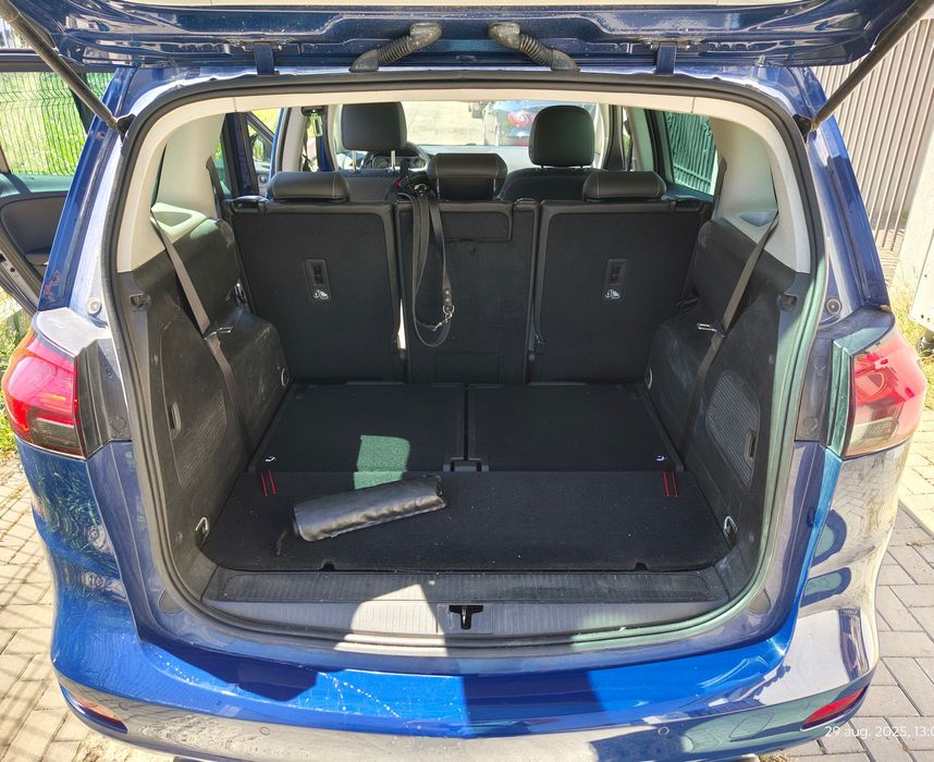 Opel Zafira Tourer ( 7 locuri )