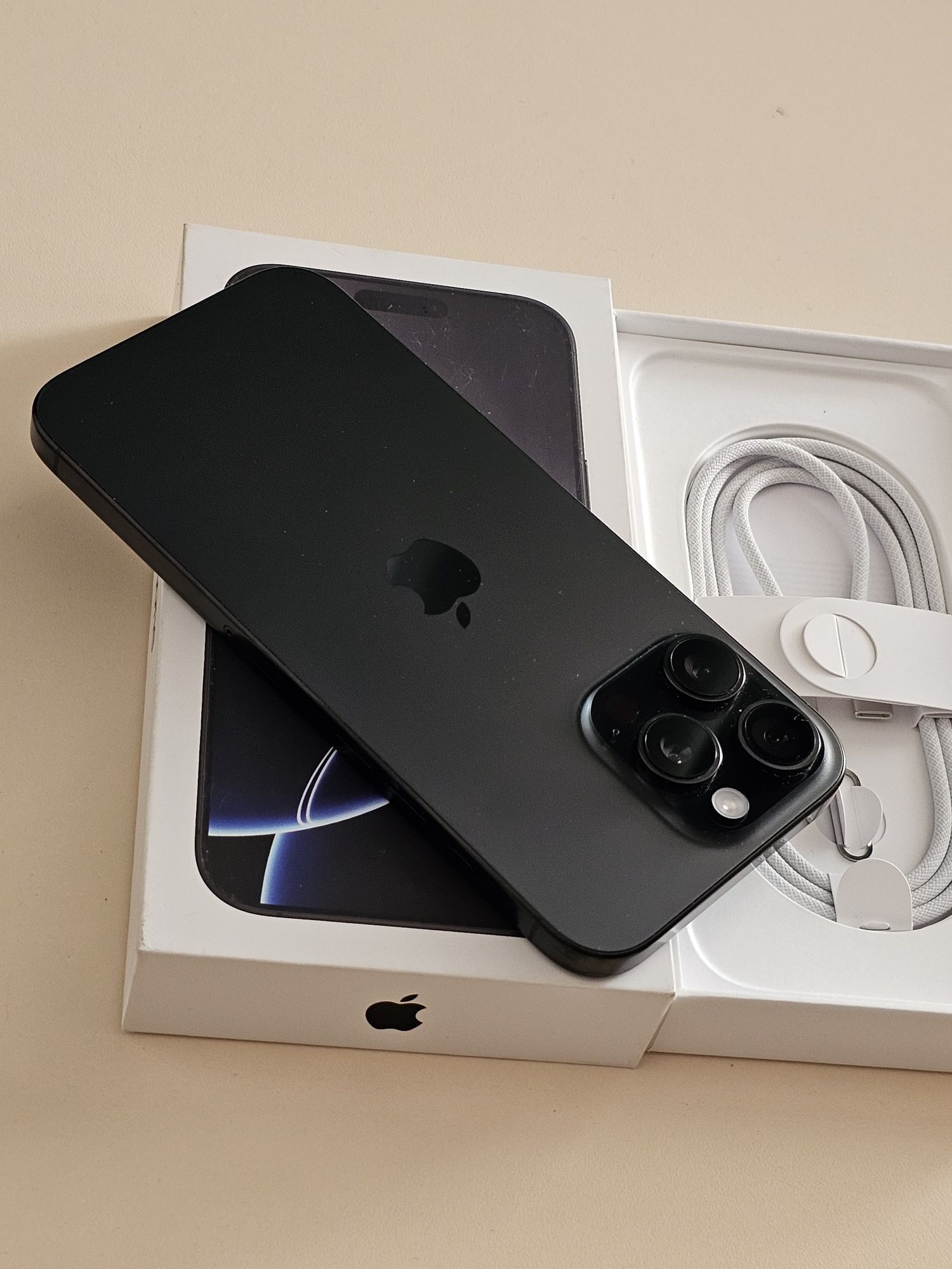 IPhone 16 Pro Max 256 gb akb 100