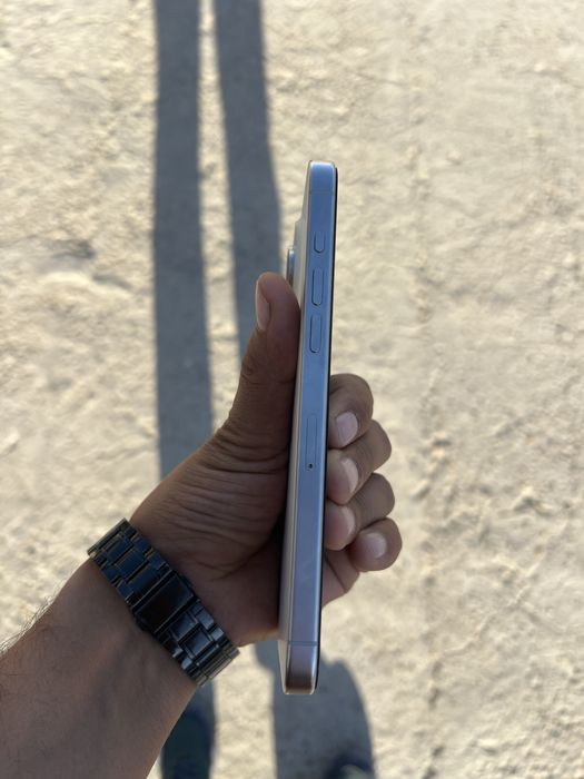 Iphone 15 pro max sim esim