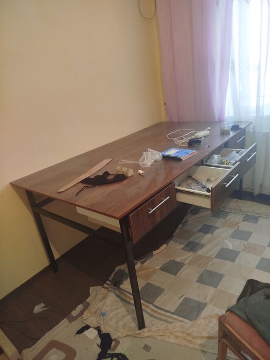 Тикувчини бичиш стол сотаман