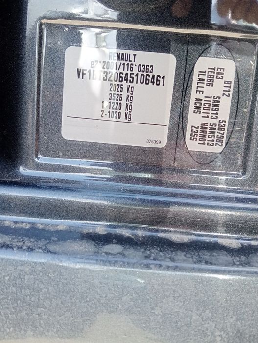 Dezmembrez Renault Laguna 3  2.0dci cod motor M9RP8