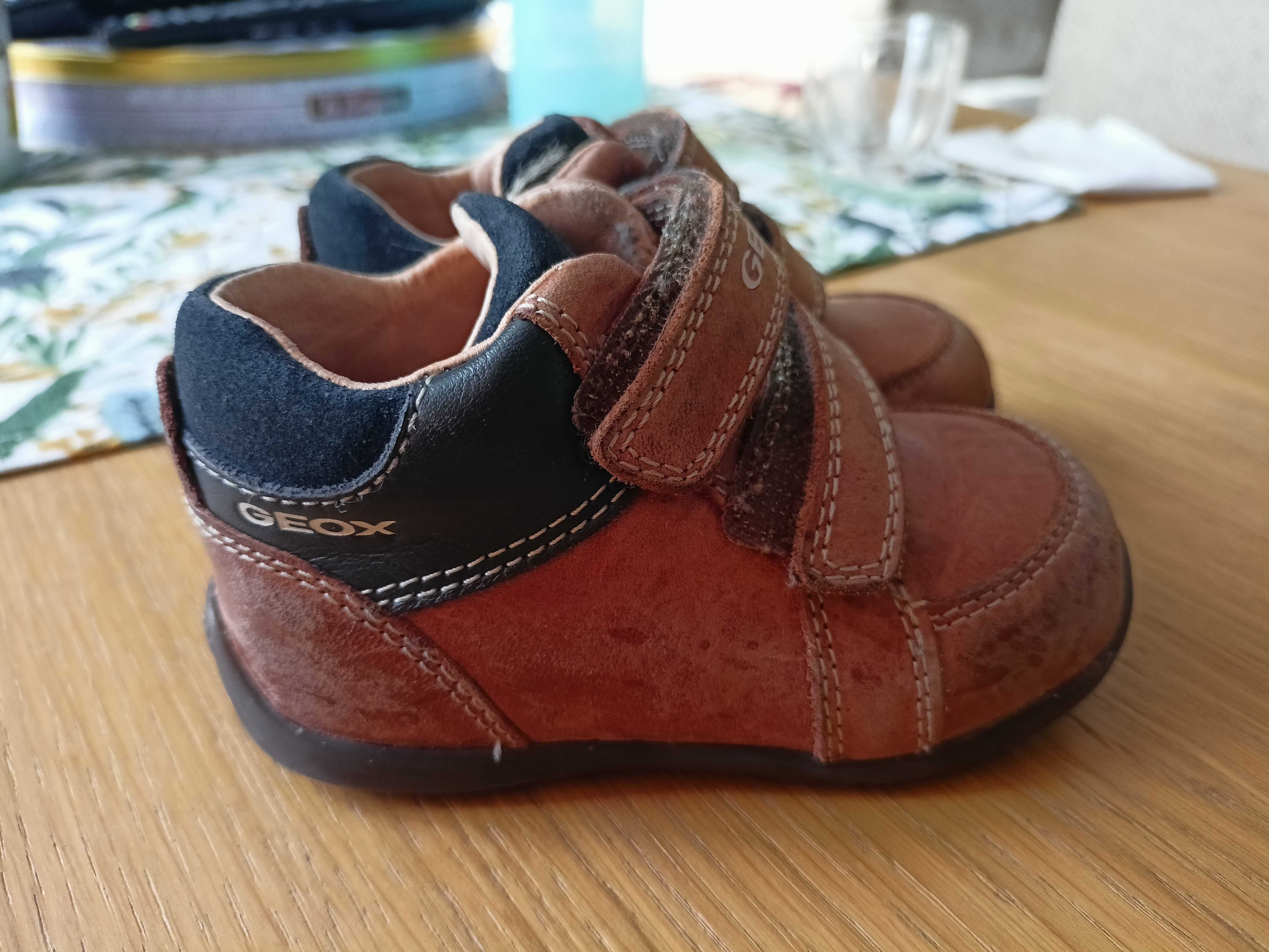 Geox бебешки обувки