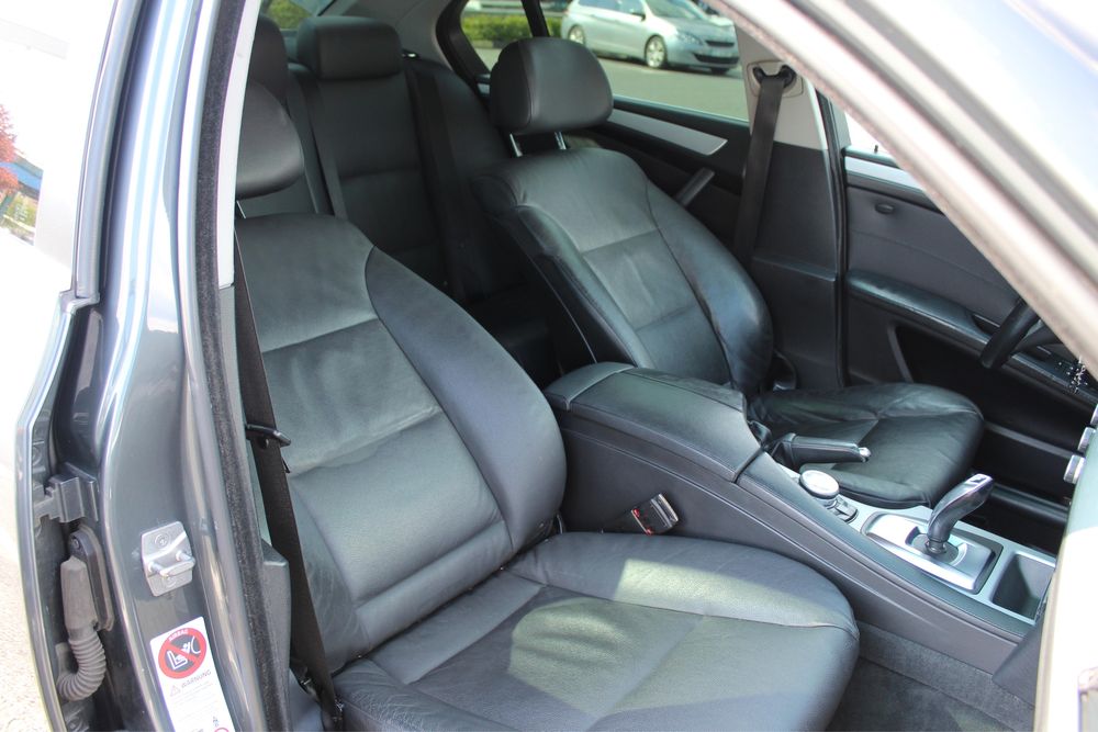 BMW Seria 5 LCI 523i 2.5 Benzina (190CP) 2009