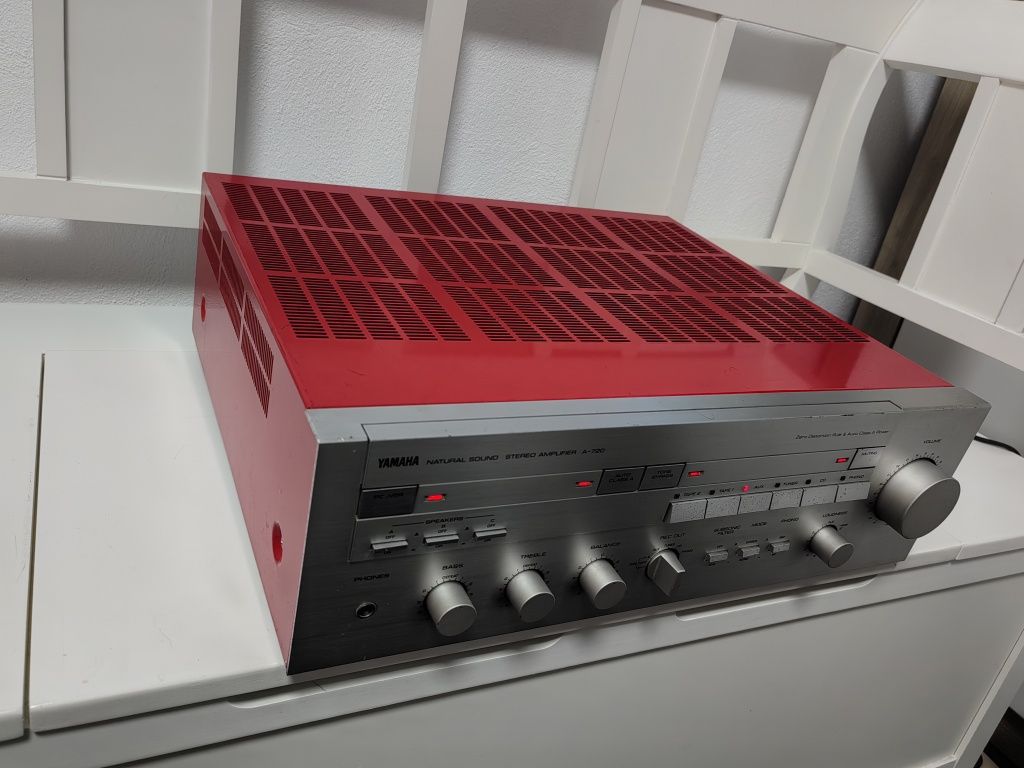 Amplificator, stație Yamaha A 720, Germania