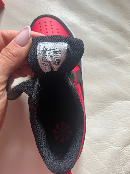 Nike маратонки за дете