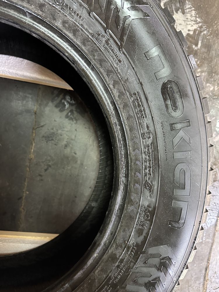 Резина nokian hakkapeliitta 8 suv 285/60 r18 3 баллона