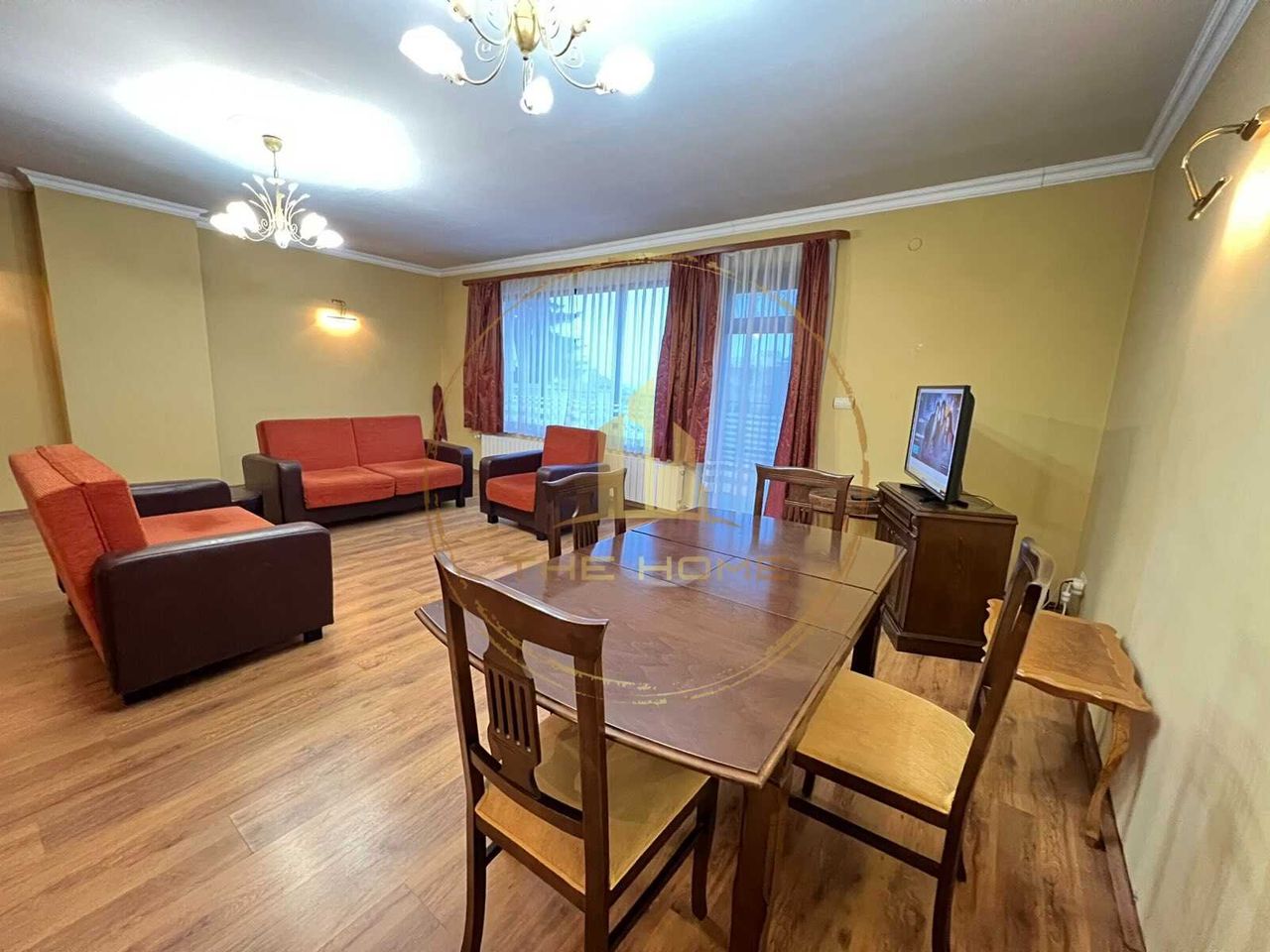 Дава се под наем Етаж от къща в Варна, м-т Траката - 135 кв.м за 650 € - Снимка #3