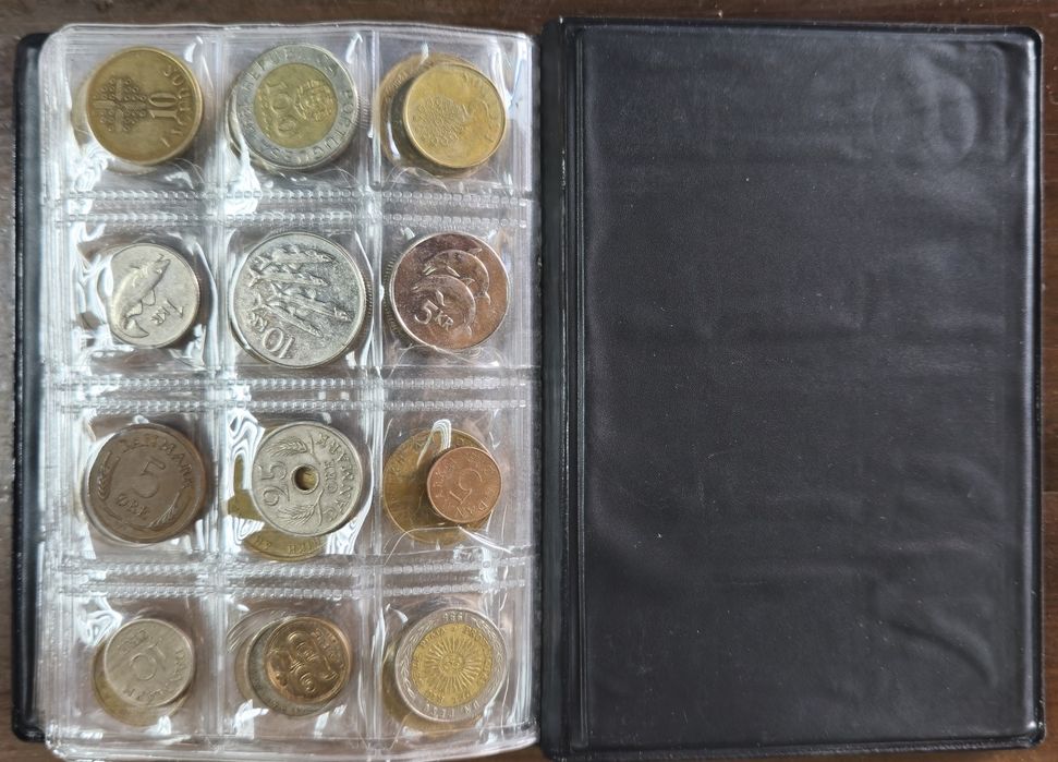 Колекция от 120бр монети