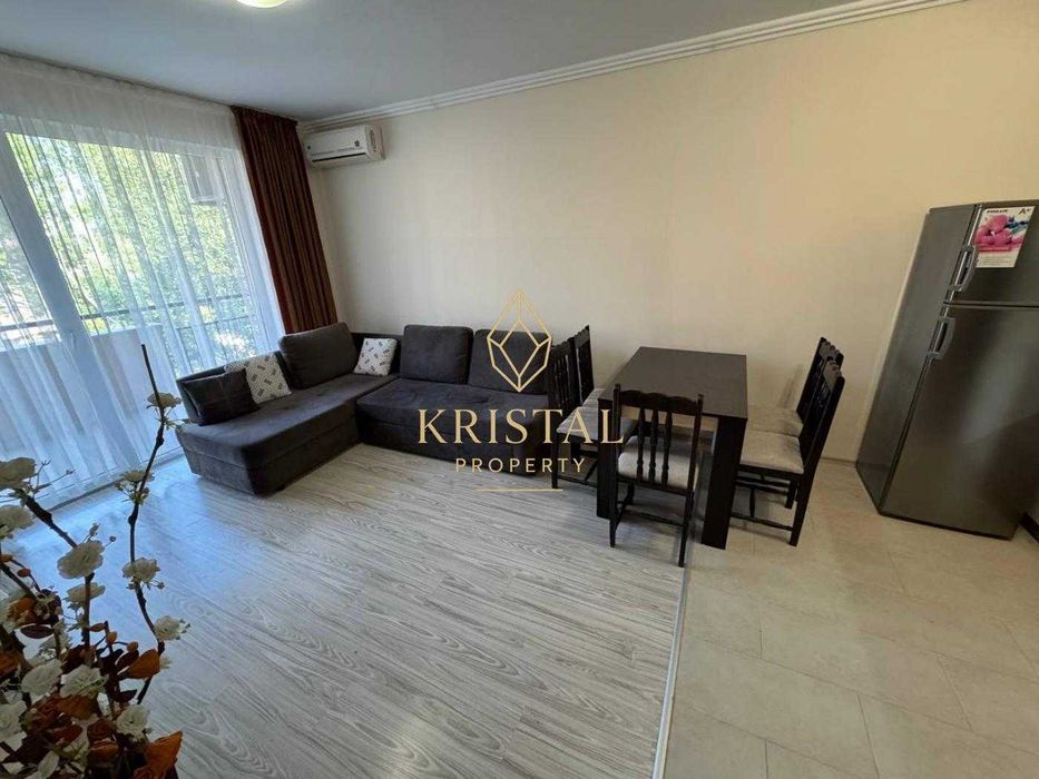 Продава се Тристаен апартамент в к.к. Слънчев бряг - 82 кв.м за 1592 €/кв.м - Снимка #2