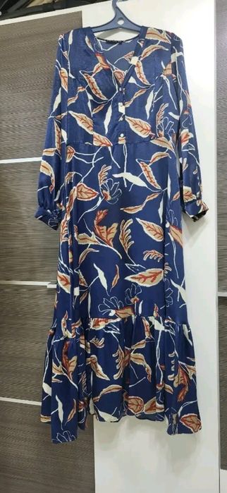 Женская нарядная платья