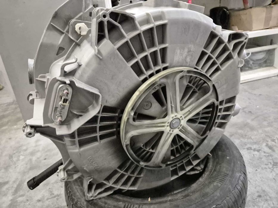 Cuva completa , slim masina de spalat Electrolux EWS - 3315060008