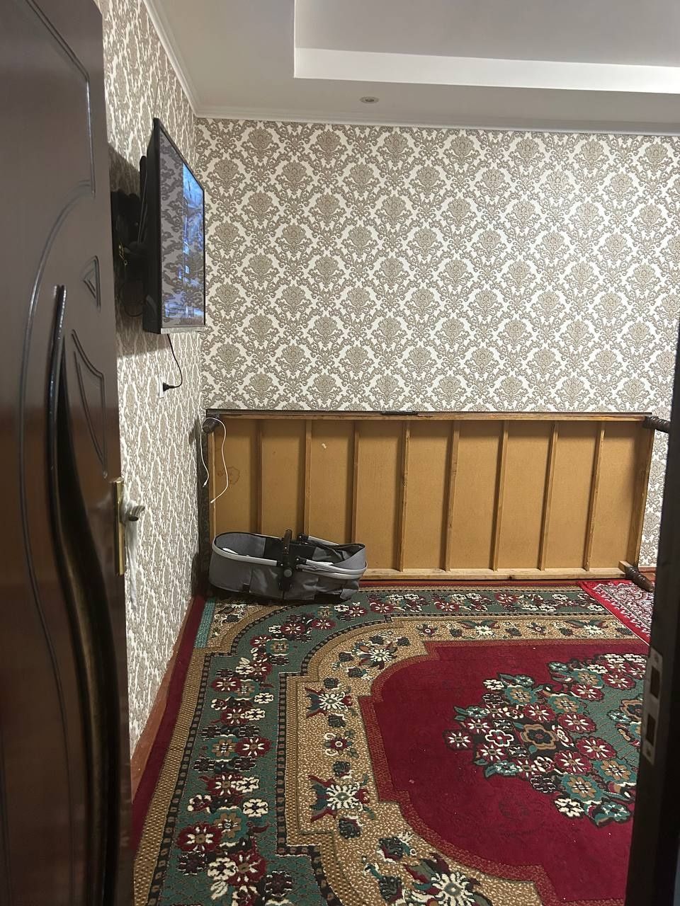 Urganch shahrida 2 xonali kvartira barcha jihozlari bilan sotiladi