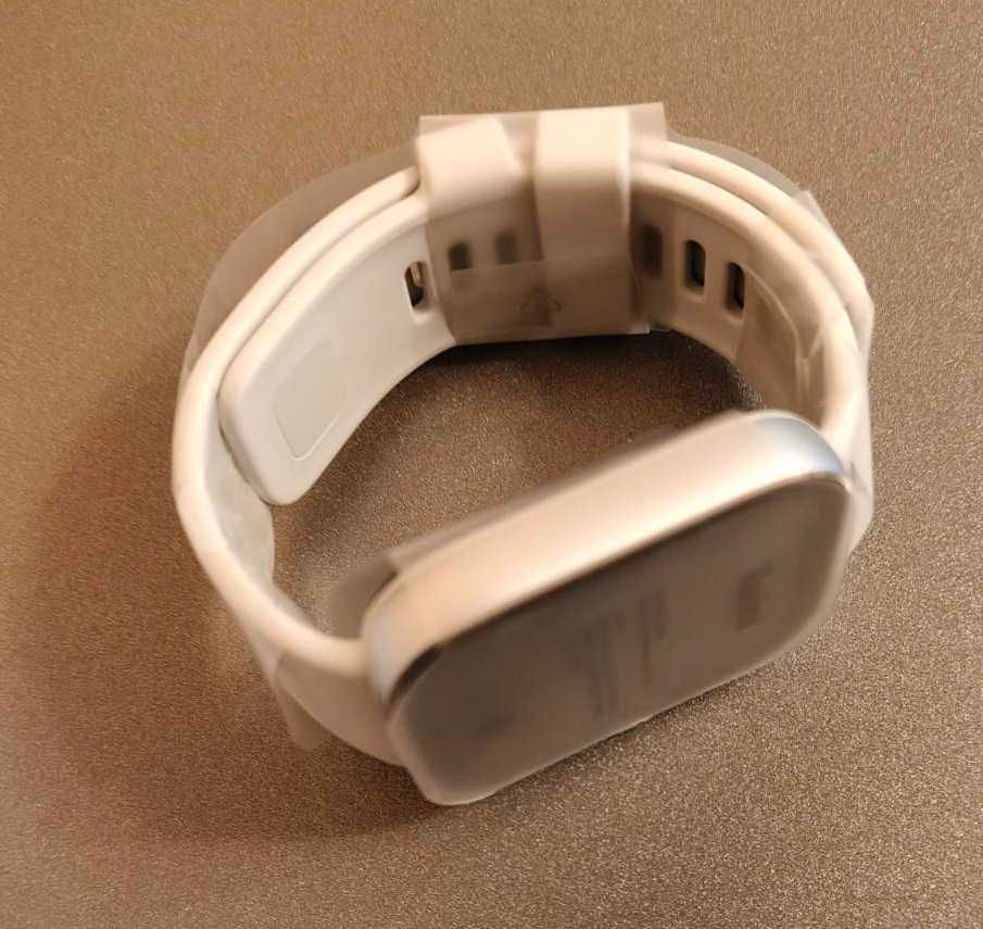 Чисто НОВ Xiaomi Redmi Watch 4