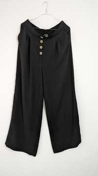 Pantaloni largi, masura 14 UK (XL)