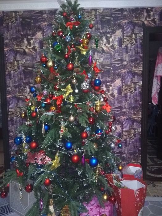 ARCHA sotiladi judayam chiroyli muhtasham