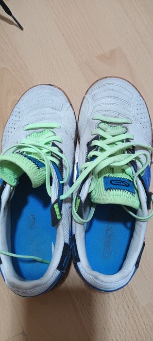 Детски футболни обувки