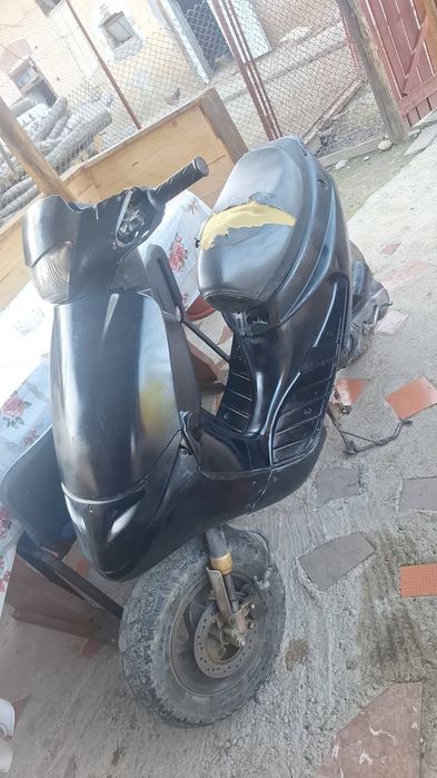 Vand scuter de 49cc peugeot buxy