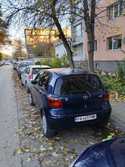 Тойота Ярис Yaris