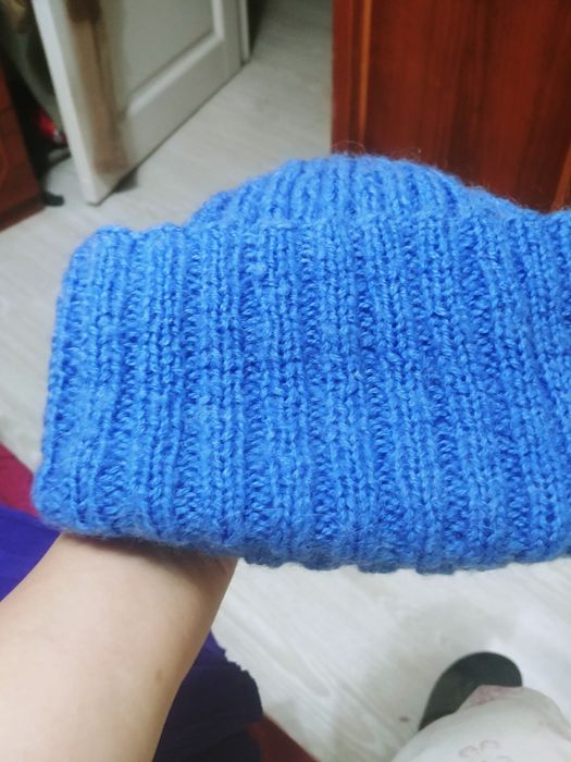 Продам женскую шапку