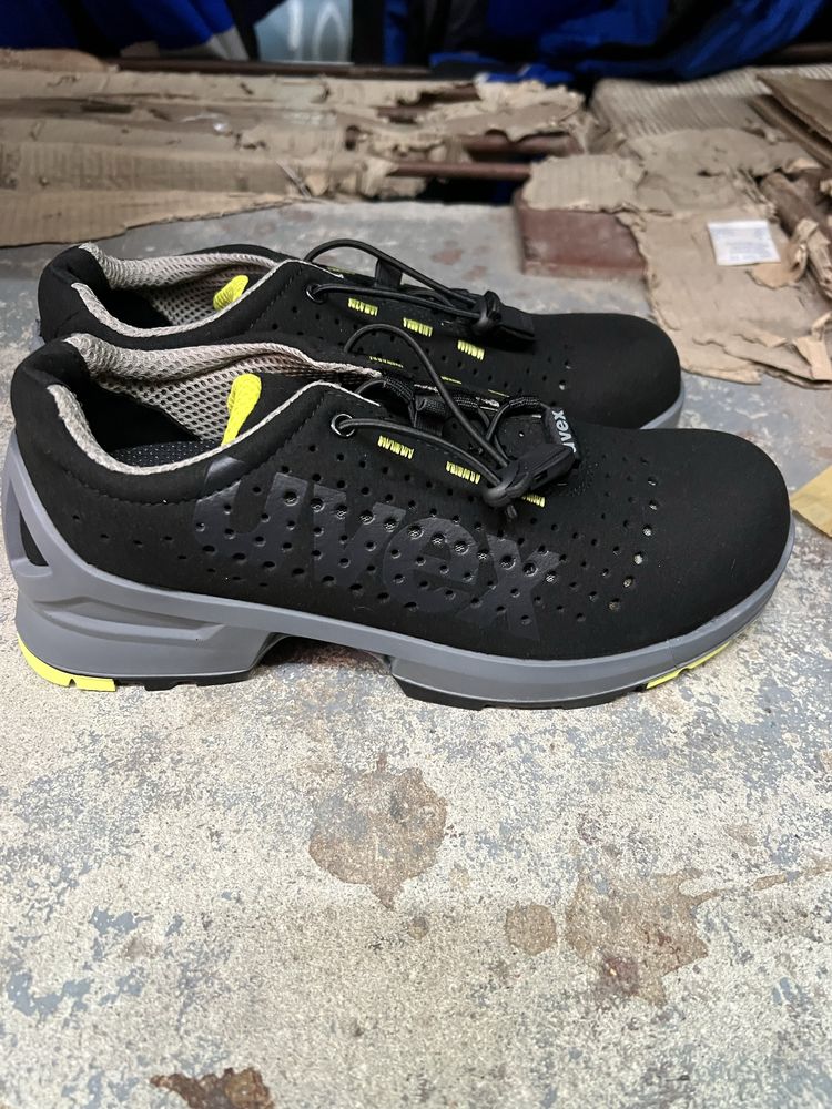Vand pantofi protectie Uvex marimea 40