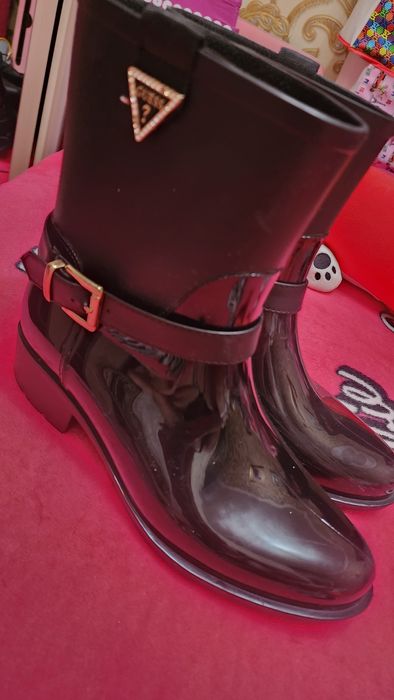 Сапоги 39 рр Guess оригинал состояние отличное