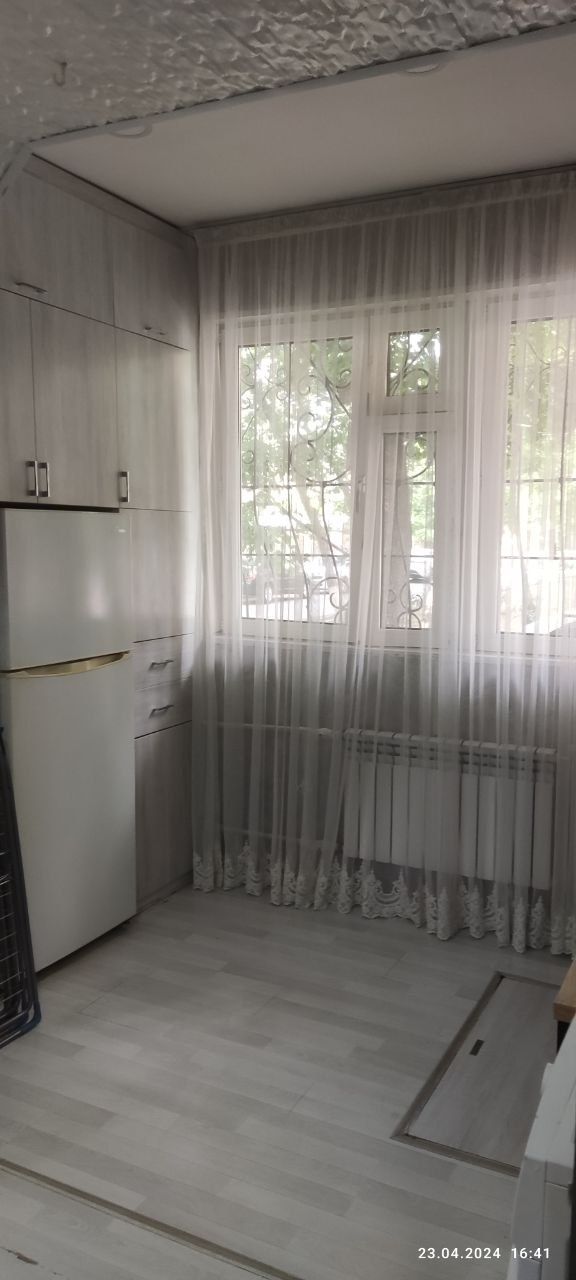 Продаю квартиру Чиланзар 1 квартал 3//1//5 кирпич с огородом