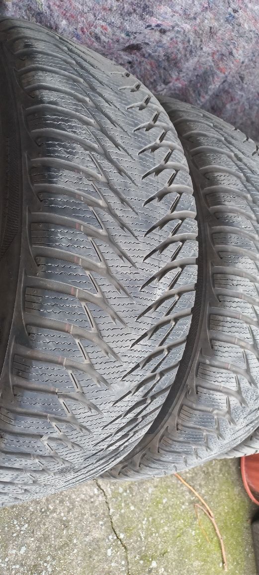 205 55 16 GOODYEAR Зимни Уникат