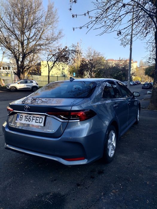 Toyota Corolla 1.8 Hibrid impecabil