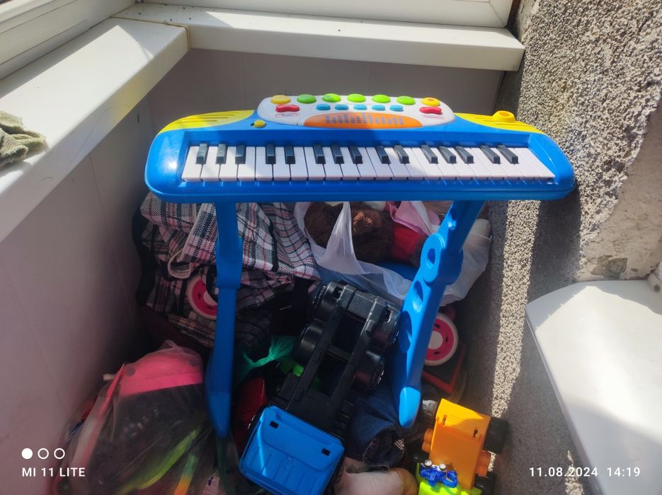 Пианино игрушка за 10000