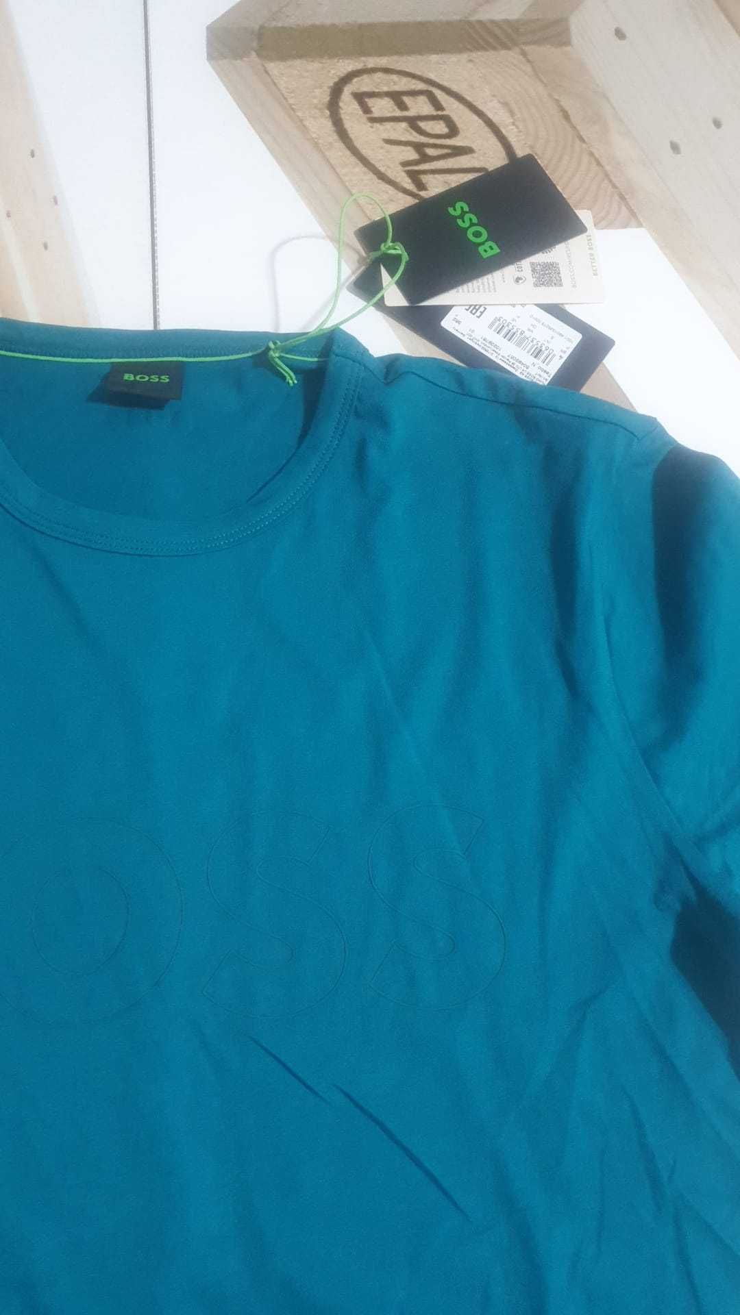 Vand tricou barbati Hugo Boss masura S si M original nou cu eticheta.