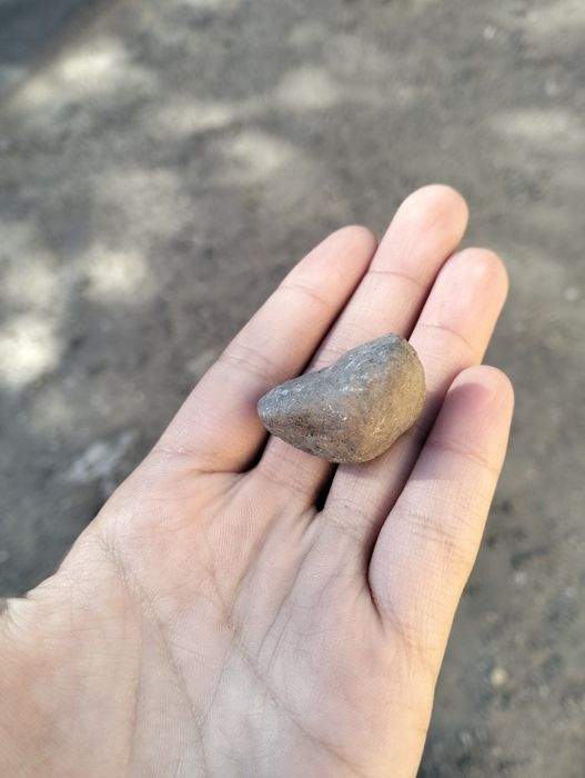 Продаю камень в идеальном состоянии стойт 500тг