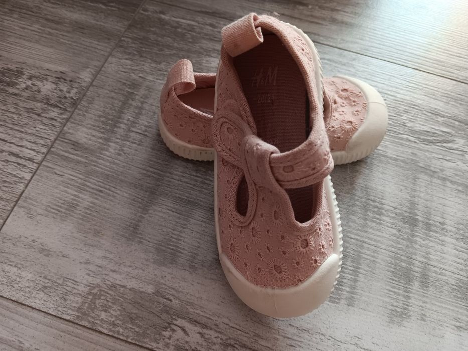 Детски пантофи H&M